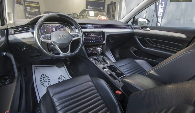 Volkswagen Passat 1.5TSI ELEGANCE DSG full