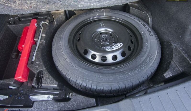 Nissan Juke 1.6 Hybrid Premiere Edition AMT full