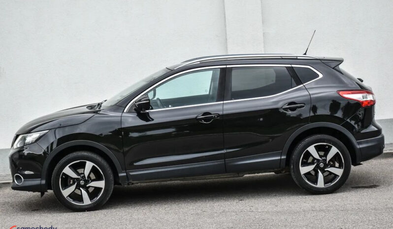 Nissan Qashqai 1.2 DIG-T Tekna full