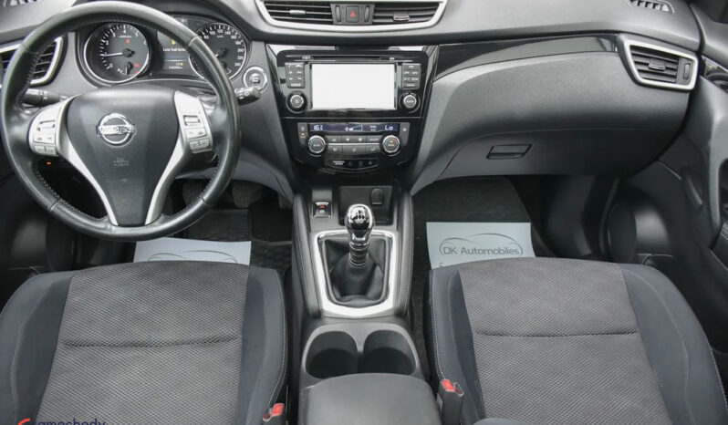 Nissan Qashqai 1.2 DIG-T Tekna full