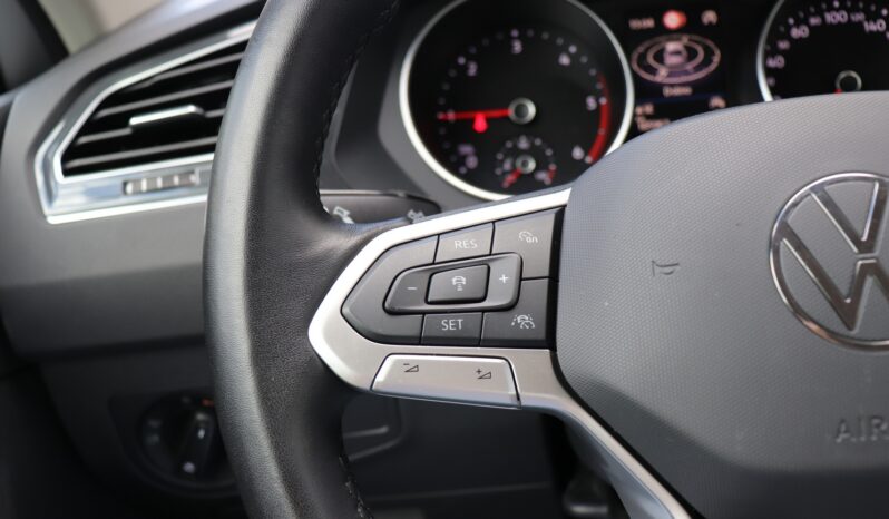 VOLKSWAGEN TIGUAN 2.0 TDI, 1 WŁAŚCICIEL, FV-23%, GWARANCJA full