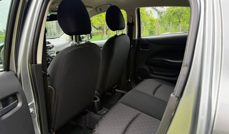 Mitsubishi Space Star full