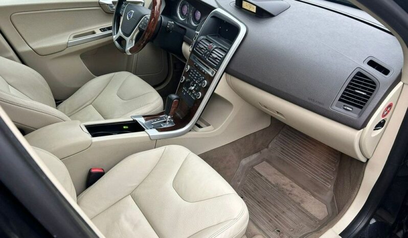 Volvo XC 60 full