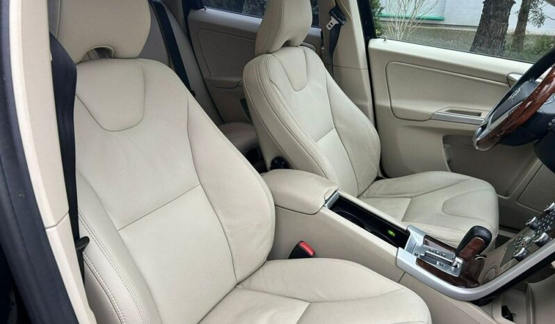 Volvo XC 60 full