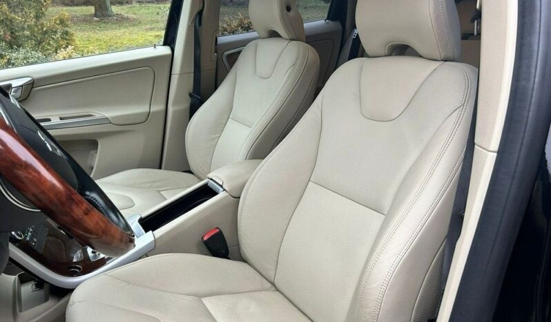 Volvo XC 60 full