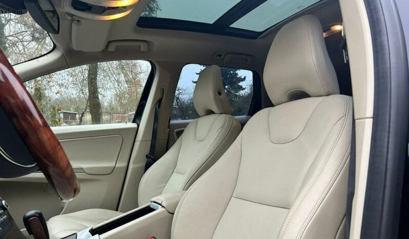 Volvo XC 60 full