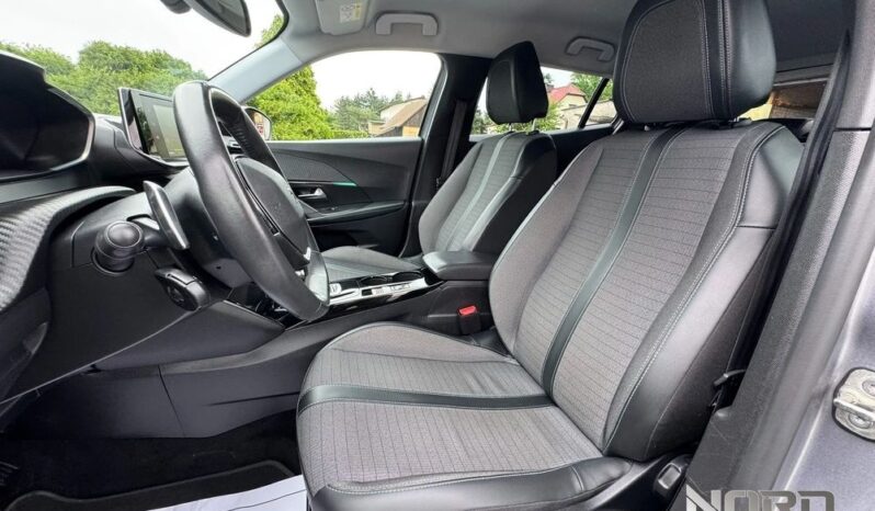 Peugeot 2008 PureTech 130 EAT8 Allure full