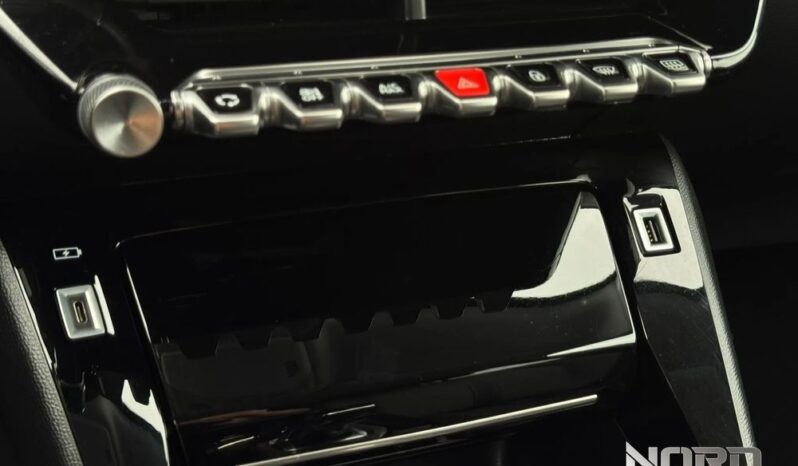 Peugeot 2008 PureTech 130 EAT8 Allure full