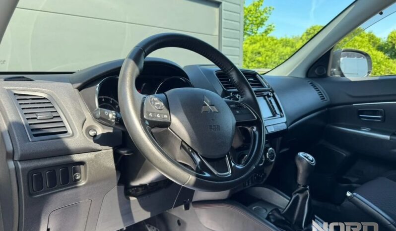 Mitsubishi ASX 1.6 Intense Plus Navi Blue Edition full