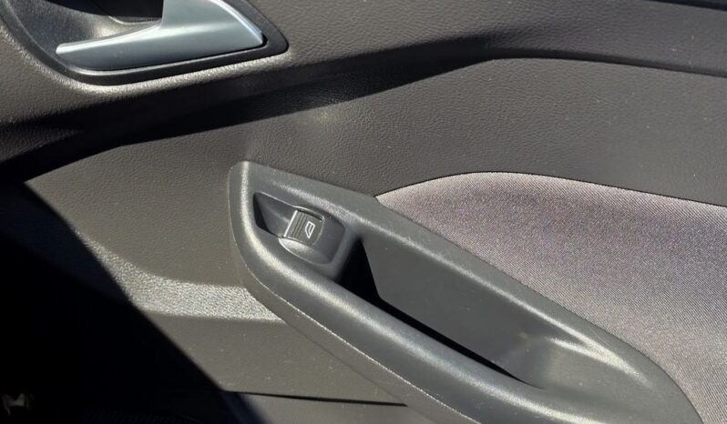 Ford Focus 1.0 EcoBoost Titanium full