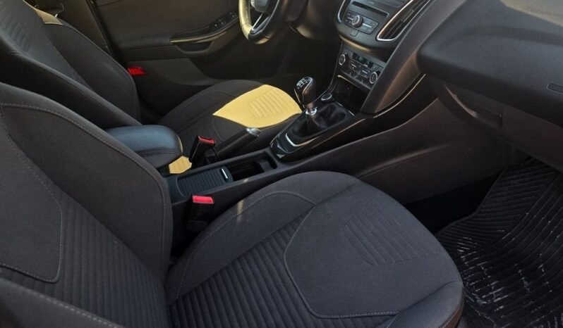 Ford Focus 1.0 EcoBoost Titanium full
