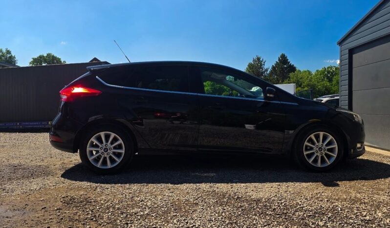 Ford Focus 1.0 EcoBoost Titanium full
