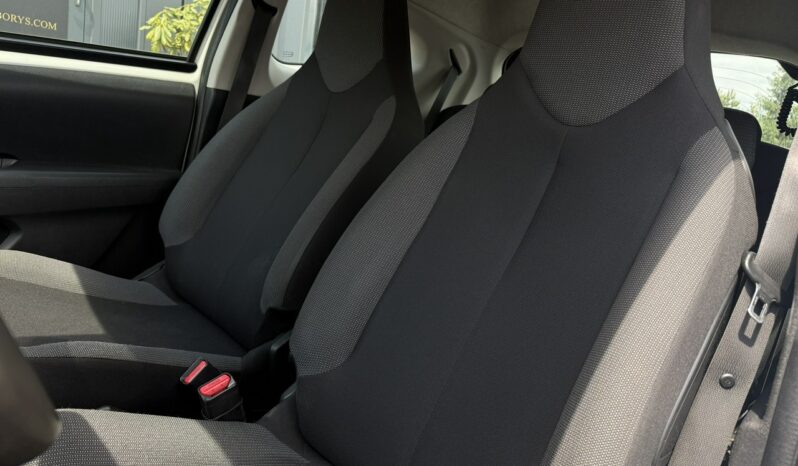 Toyota Aygo Salon Polska Poleasingowy I właściciel Serwis ASO VAT 23% Bezwypadkowy II (2014-) full