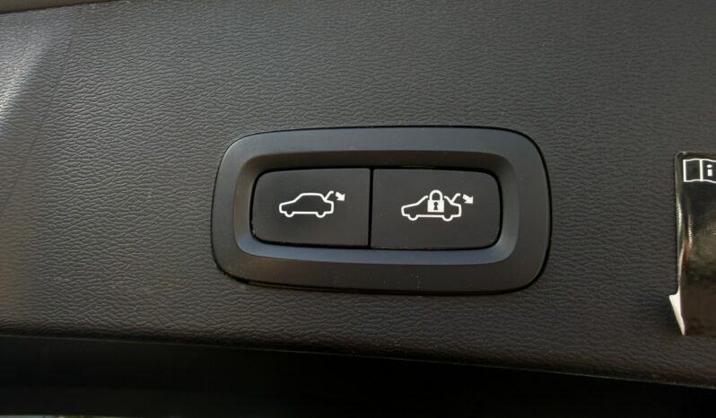Volvo XC 40 I właściciel Serwis ASO Bezwypadkowy Salon Polska Poleasingowy full
