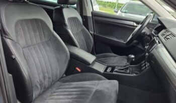 Skoda Superb full