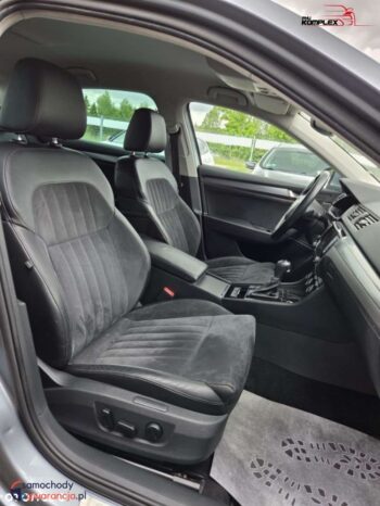 Skoda Superb full