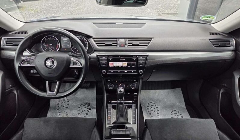Skoda Superb full