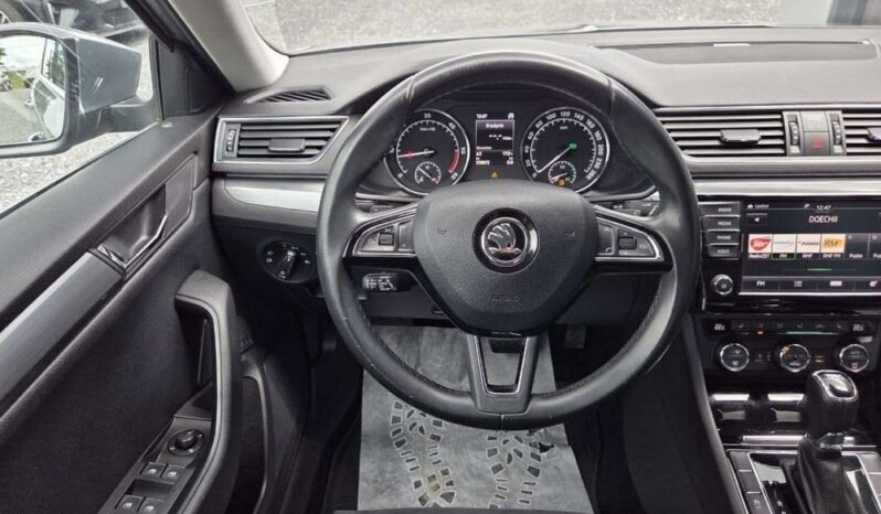 Skoda Superb full
