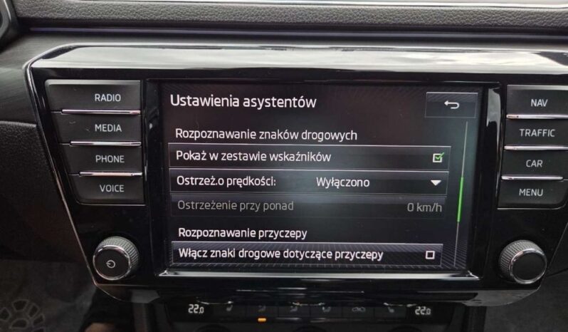 Skoda Superb full