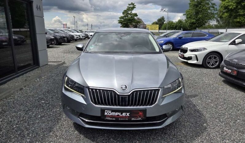 Skoda Superb full