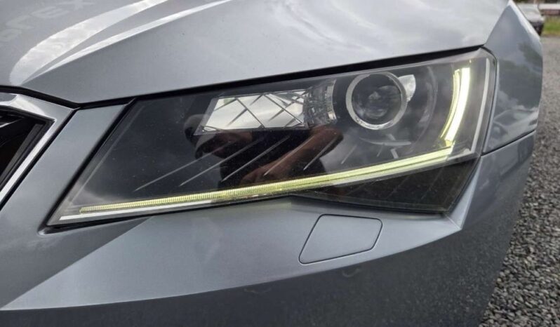 Skoda Superb full