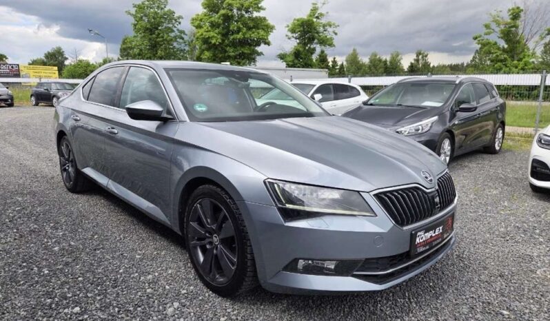 Skoda Superb full