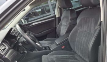 Skoda Superb full