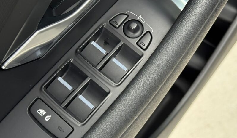 Jaguar E-Pace full
