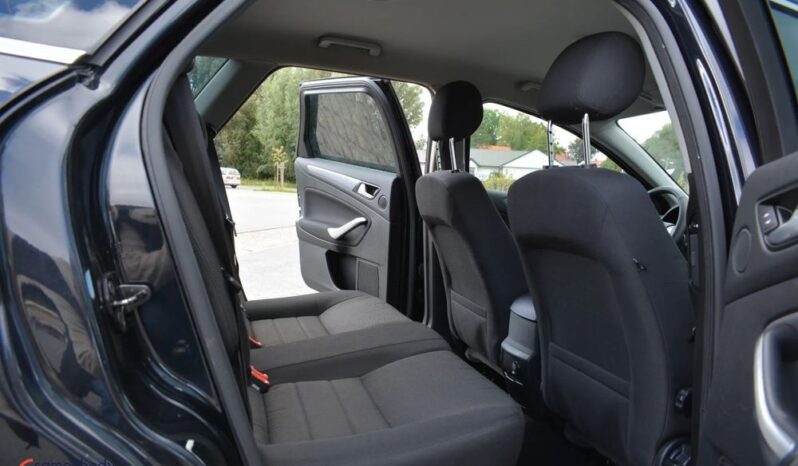 Ford Mondeo full