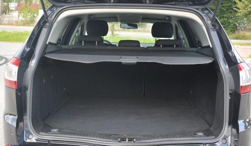 Ford Mondeo full