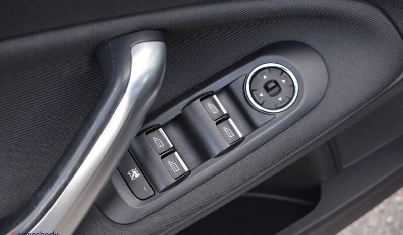 Ford Mondeo full