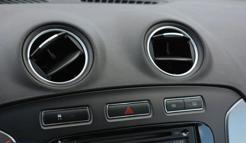 Ford Mondeo full