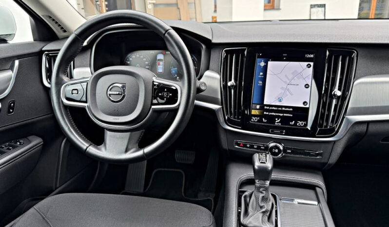 Volvo V90 D4 Geartronic Momentum full