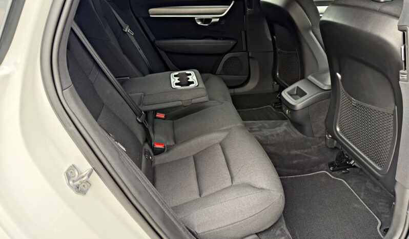 Volvo V90 D4 Geartronic Momentum full