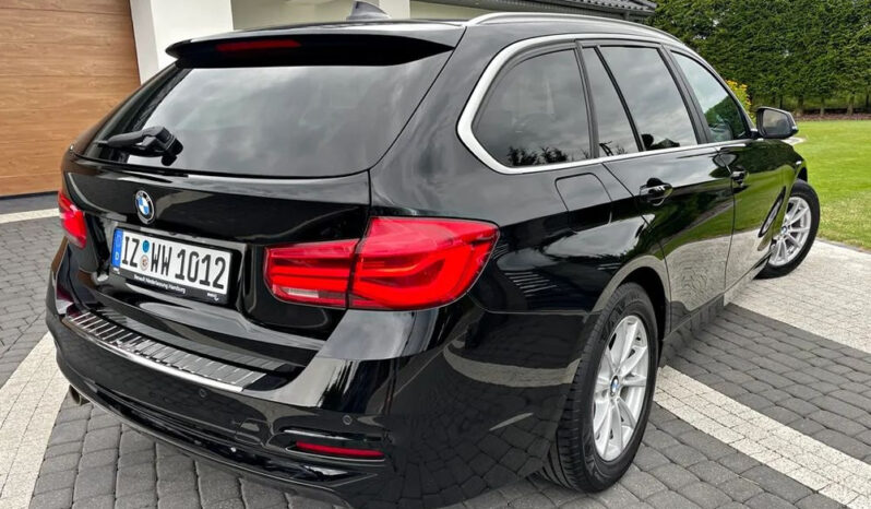 BMW Seria 3 318i Edition Luxury Line Purity full