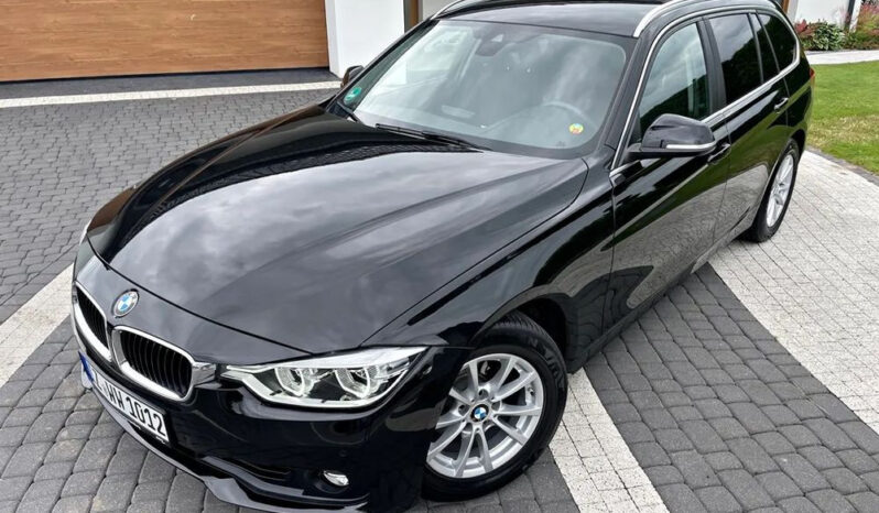 BMW Seria 3 318i Edition Luxury Line Purity full