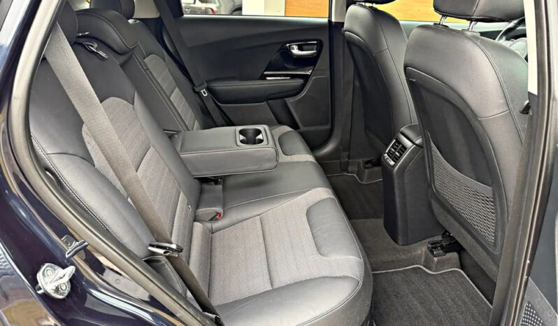 Kia Niro ver-1-6-gdi-plug–in-hybrid-l full