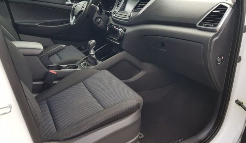Hyundai Tucson full