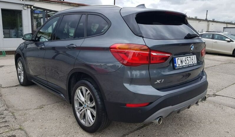 BMW X1 sDrive18d Sport Line full