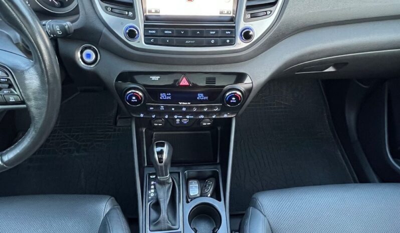 Hyundai Tucson 1.6 Turbo 4WD FULL WERSJA PANORAMA SKÓRA XENON LEDY WENTYLE KAMERA NAVI KEYLESS BLISS GWARANCJA full