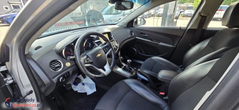 Chevrolet Cruze 1.8 LTZ full