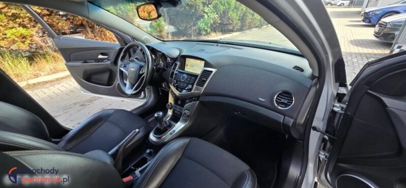 Chevrolet Cruze 1.8 LTZ full