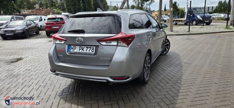 Toyota Auris 1.6 D-4D Design Edition full