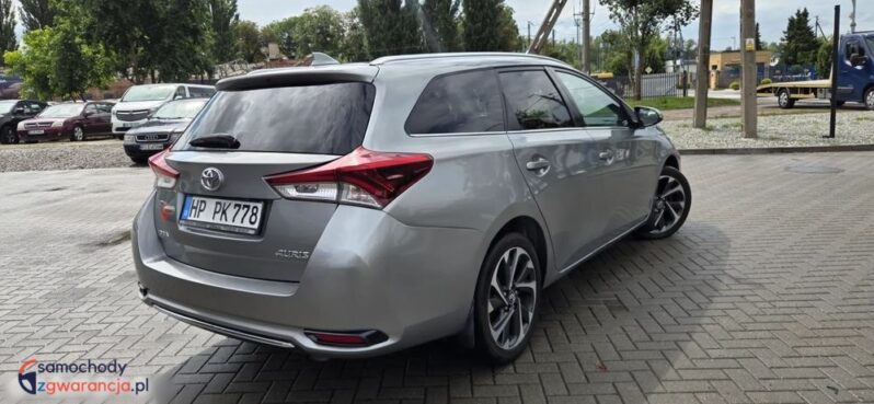 Toyota Auris 1.6 D-4D Design Edition full