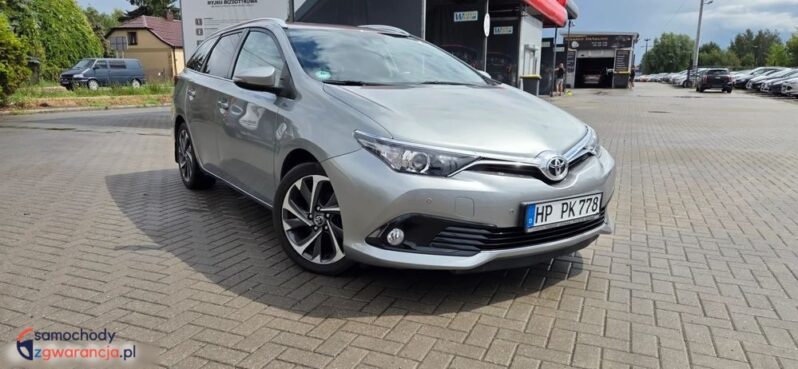 Toyota Auris 1.6 D-4D Design Edition full