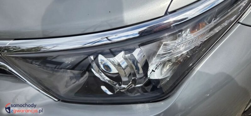 Toyota Auris 1.6 D-4D Design Edition full