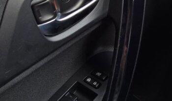 Toyota Auris 1.6 D-4D Design Edition full