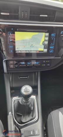 Toyota Auris 1.6 D-4D Design Edition full