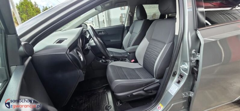 Toyota Auris 1.6 D-4D Design Edition full