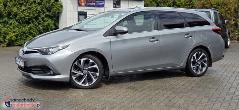 Toyota Auris 1.6 D-4D Design Edition full